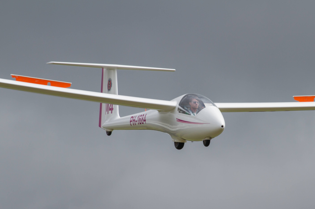 Alexander Schleicher ASK-23B-PH-1684